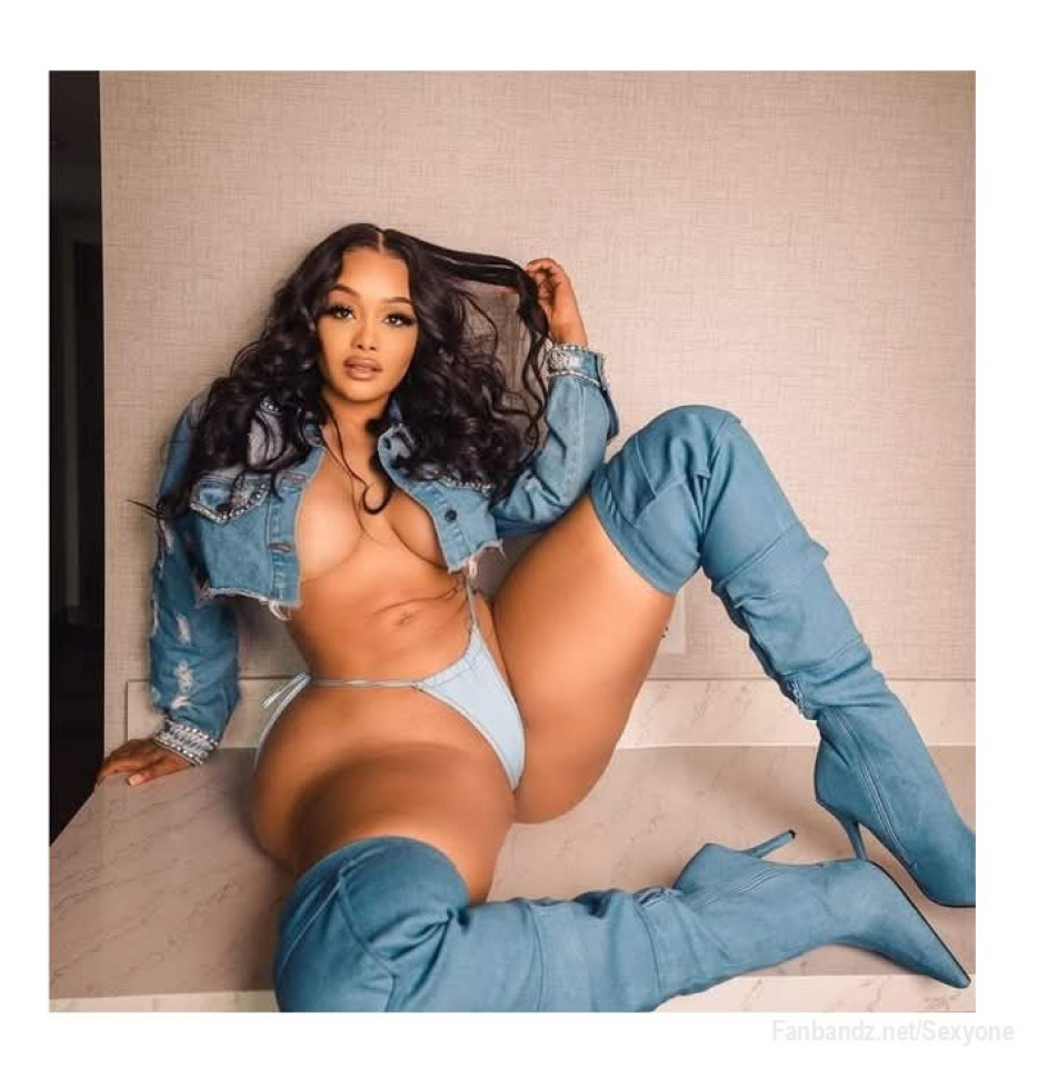 Hey everyone im bored